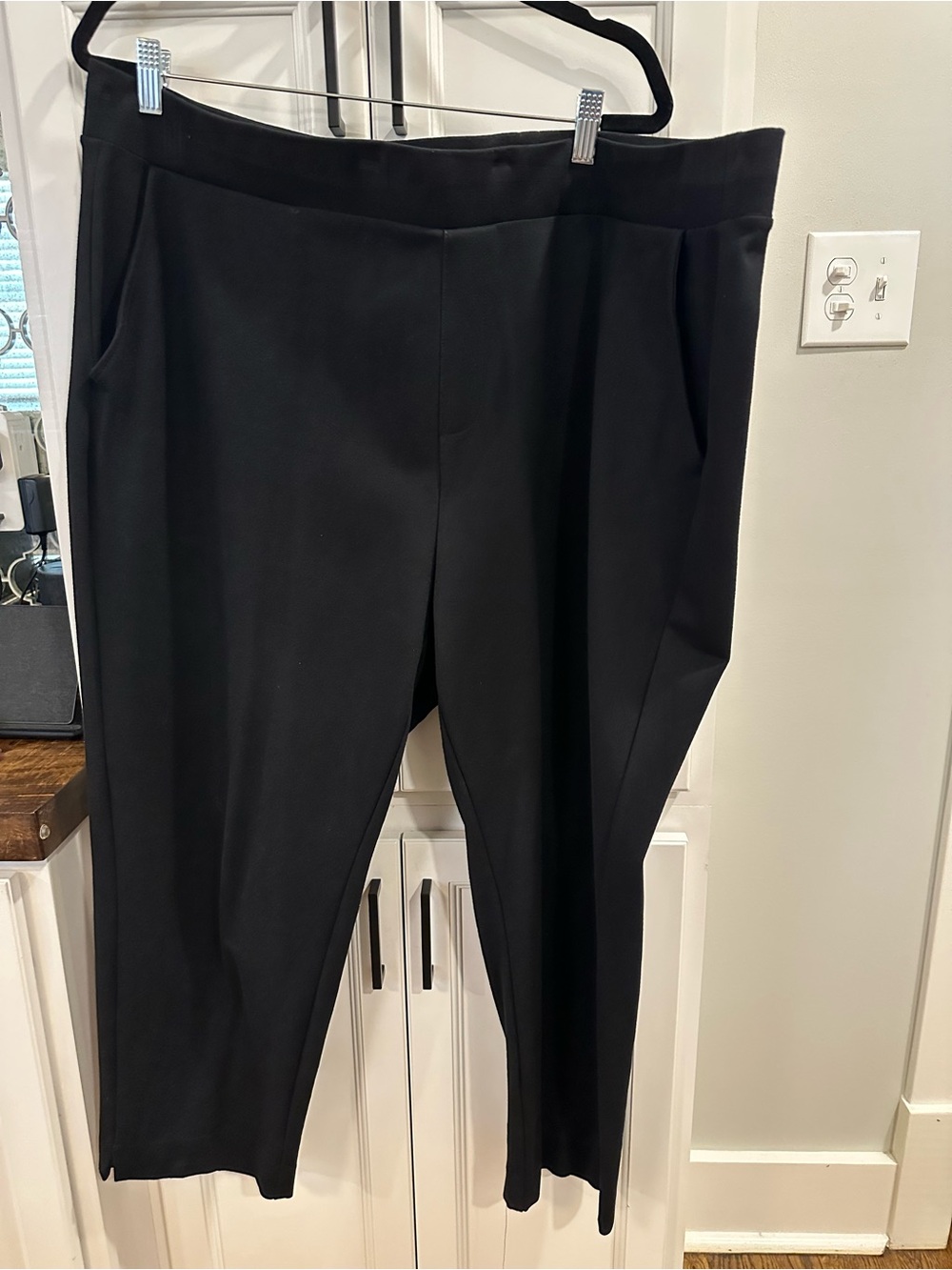 Torrid Black Cropped Pull-On Tapered Pants